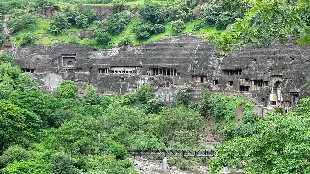 all about Ajanta caves | अजंता की गुफाओं का इतिहास | Place review in Hindi