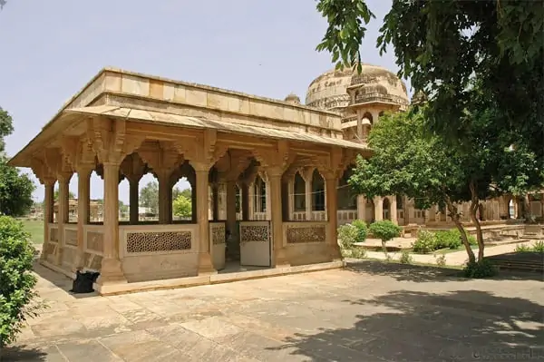 Tansen tomb in Hindi | संगीत सम्राट तानसेन के मकबरे का इतिहास