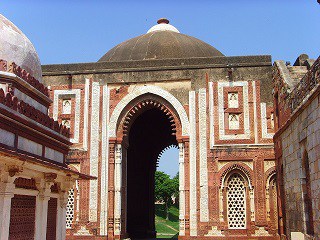 अलाई दरवाजे का इतिहास और उसकी वास्तुकला | Alai Darwaza History