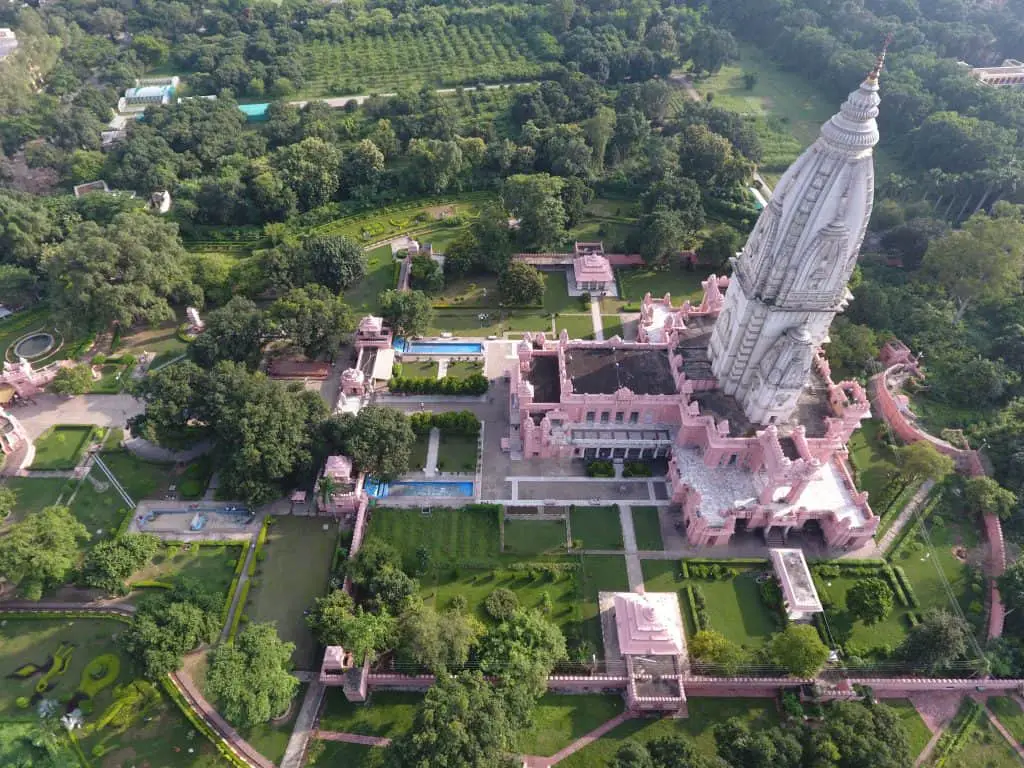 श्री काशी विश्वनाथ मंदिर का इतिहास और उसकी वास्तुकला 